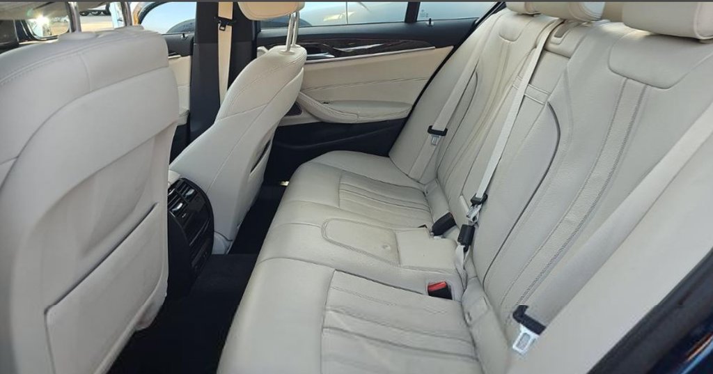 Used 2022 BMW 530i w/ M Sport Package RWD image 6