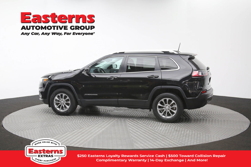 Used 2021 Jeep Cherokee Latitude Plus AWD/4WD image 62