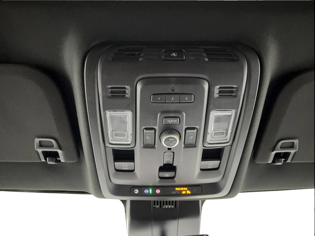 Used 2024 GMC Yukon Denali w/ Advanced Technology Package AWD/4WD image 53