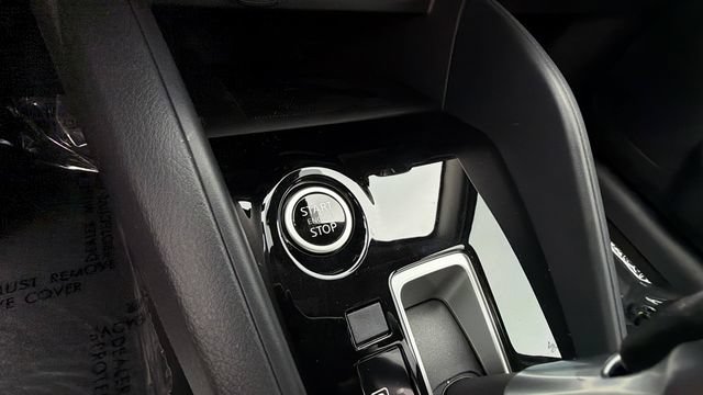 Used 2025 Nissan Versa SR w/ Trunk Package FWD image 32