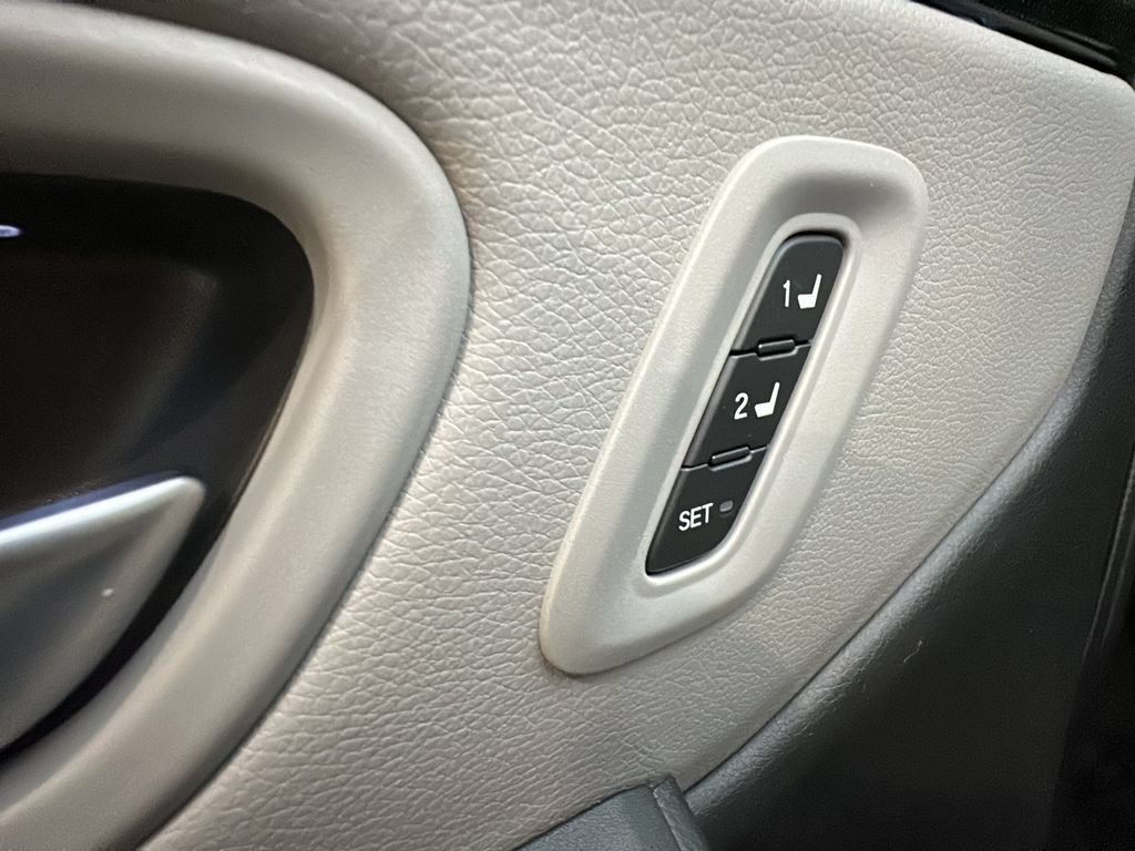 Certified 2024 Honda Pilot Elite image 17