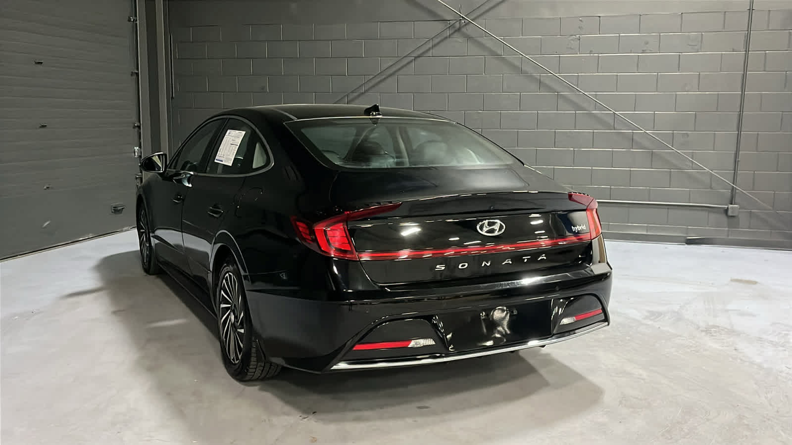 Used 2023 Hyundai Sonata Limited FWD image 6