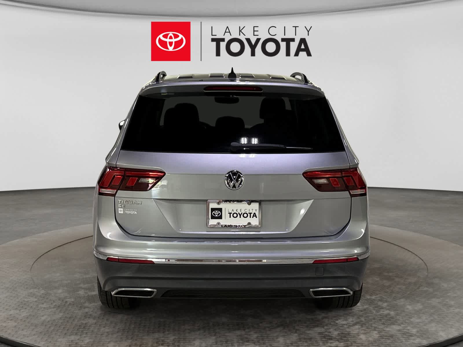 Used 2021 Volkswagen Tiguan SE FWD image 7