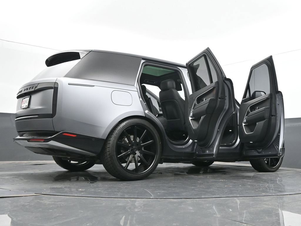 Used 2023 Land Rover Range Rover SE image 71