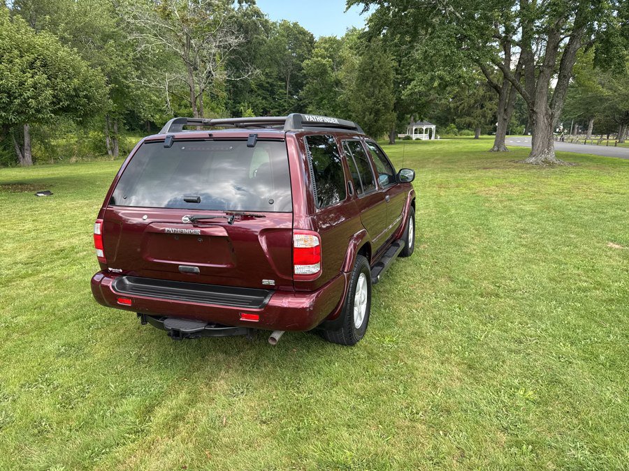 Used 2002 Nissan Pathfinder SE AWD/4WD image 15