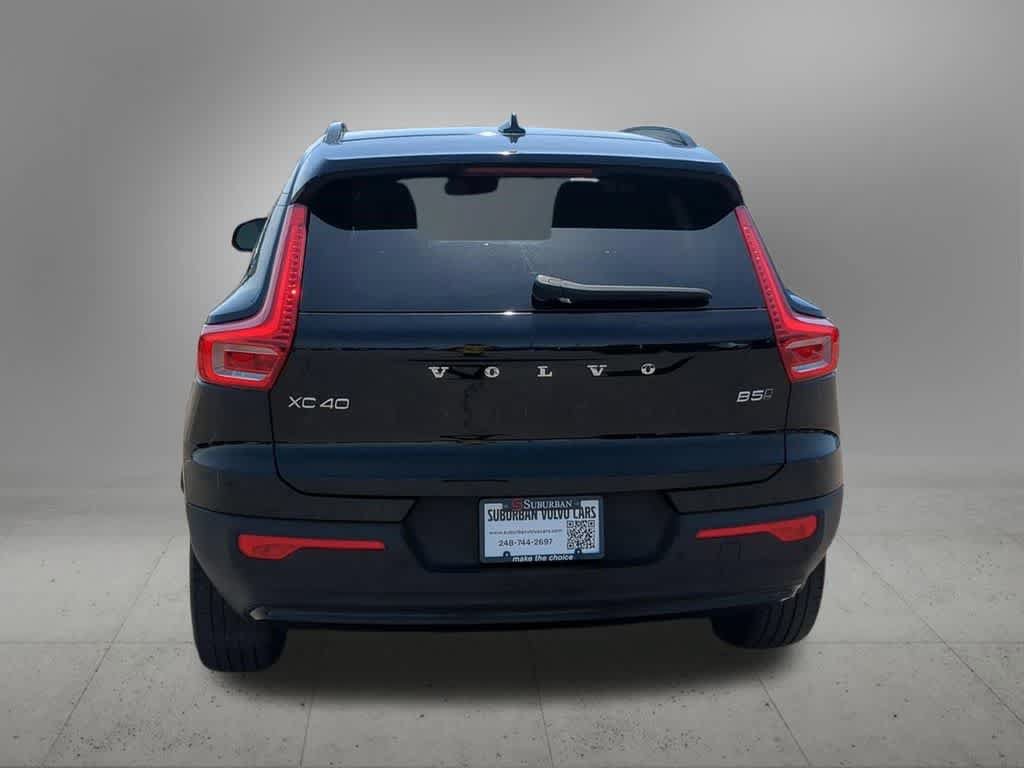 Used 2023 Volvo XC40 B5 Plus w/ Protection Package Premier AWD/4WD image 5