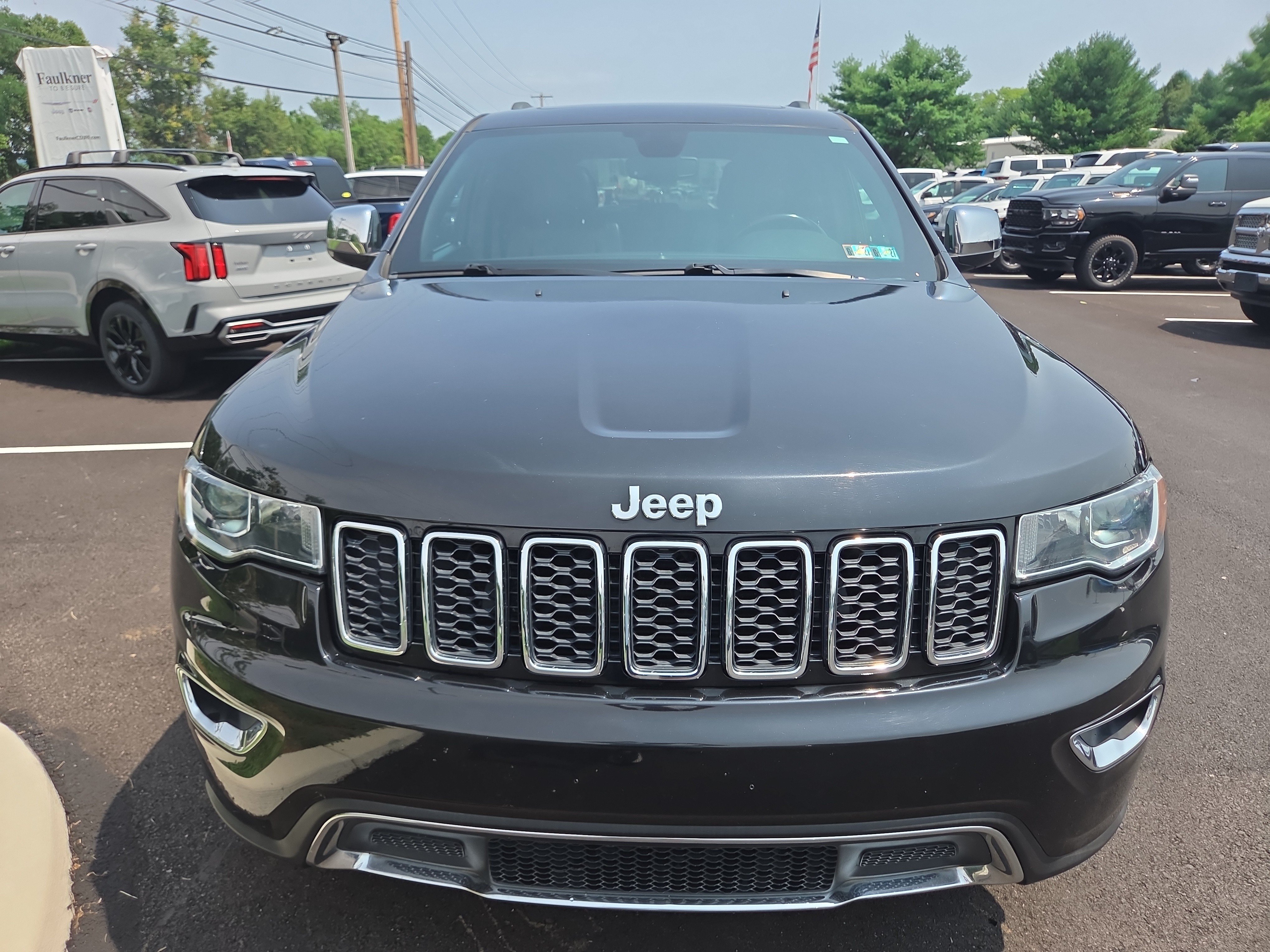 Used 2021 Jeep Grand Cherokee Limited AWD/4WD image 21