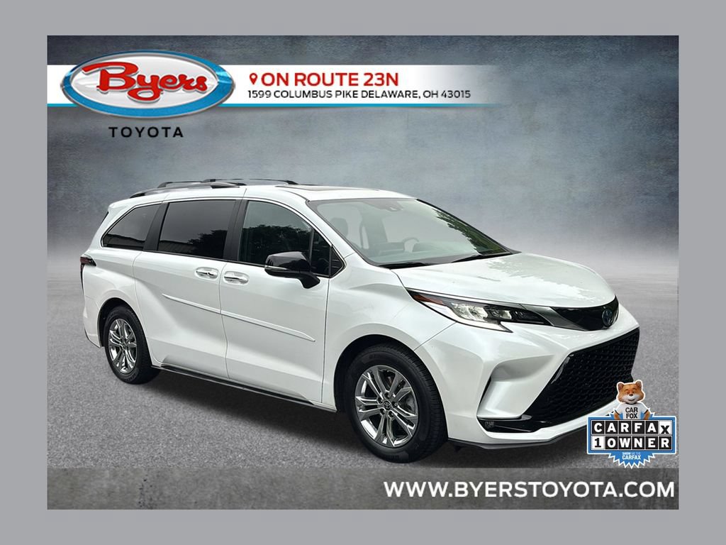 Used 2023 Toyota Sienna XSE AWD/4WD image 1