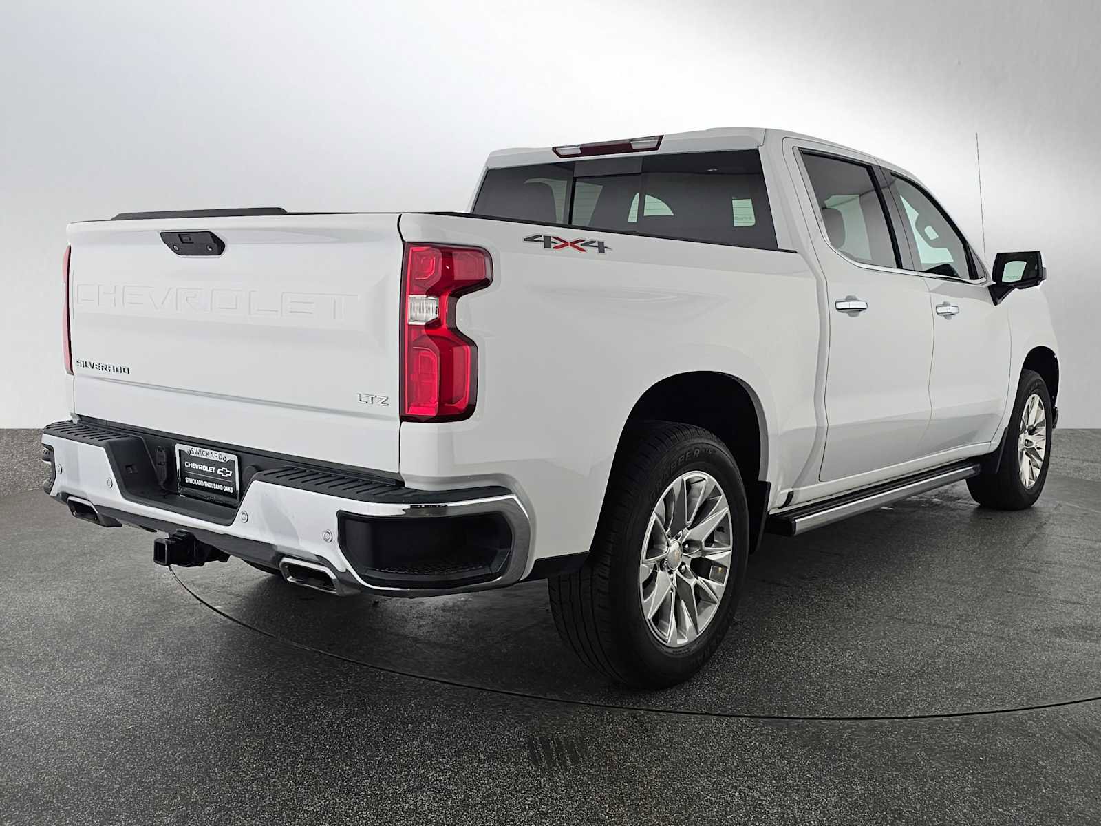 Used 2022 Chevrolet Silverado 1500 LTZ w/ LTZ Premium Package image 6