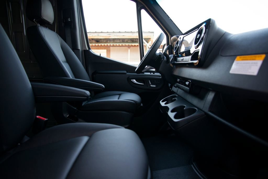 New 2026 Mercedes-Benz Sprinter 2500 image 14