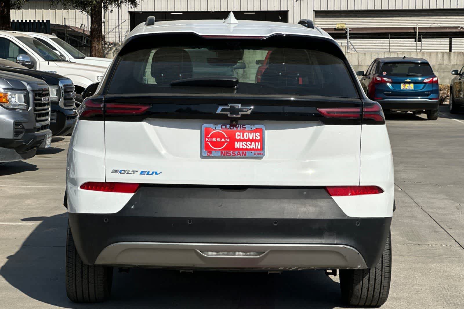 Used 2023 Chevrolet Bolt EUV Premier w/ Super Cruise Package FWD image 8