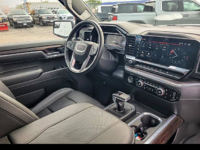 Used 2023 GMC Sierra 1500 SLT w/ SLT Premium Package AWD/4WD image 23