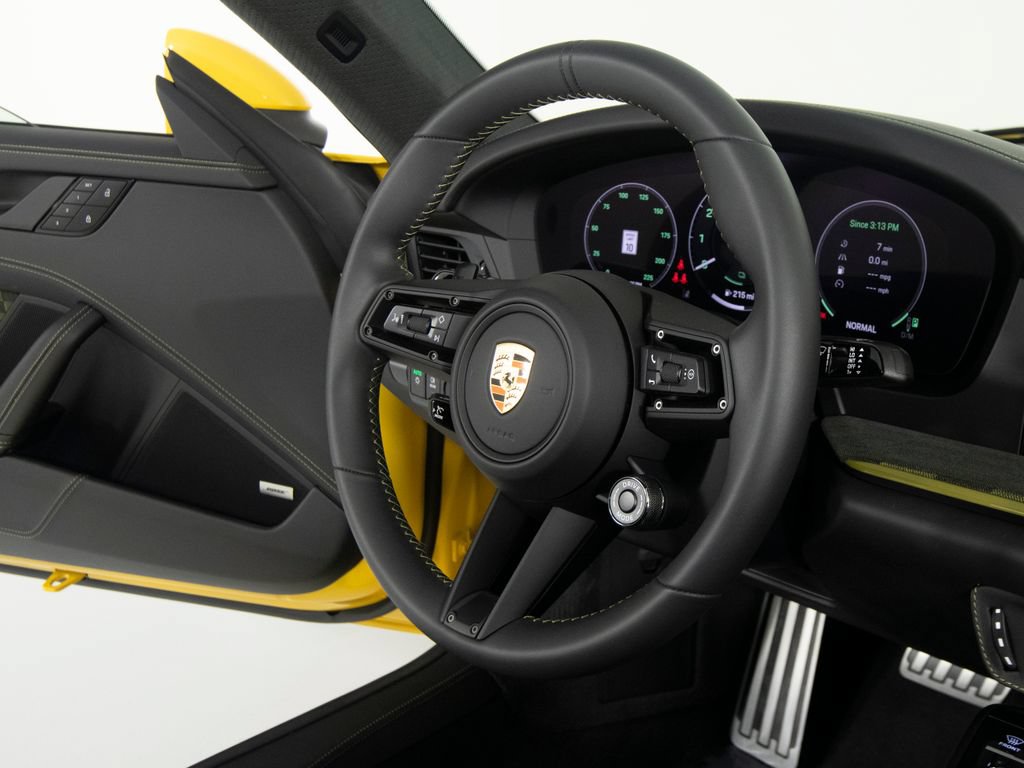 Certified 2026 Porsche 911 Carrera GTS RWD image 43