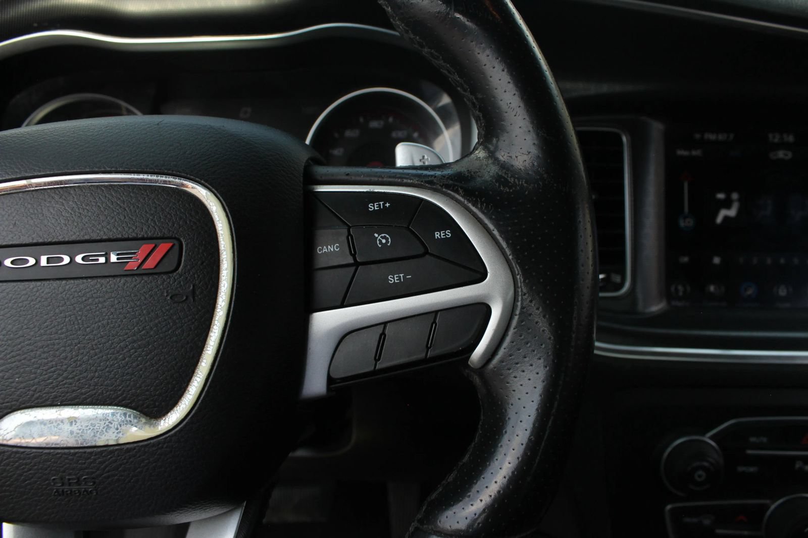 Used 2018 Dodge Charger R/T RWD image 25