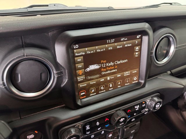 Used 2022 Jeep Wrangler Unlimited Sahara w/ Cold Weather Group AWD/4WD image 21