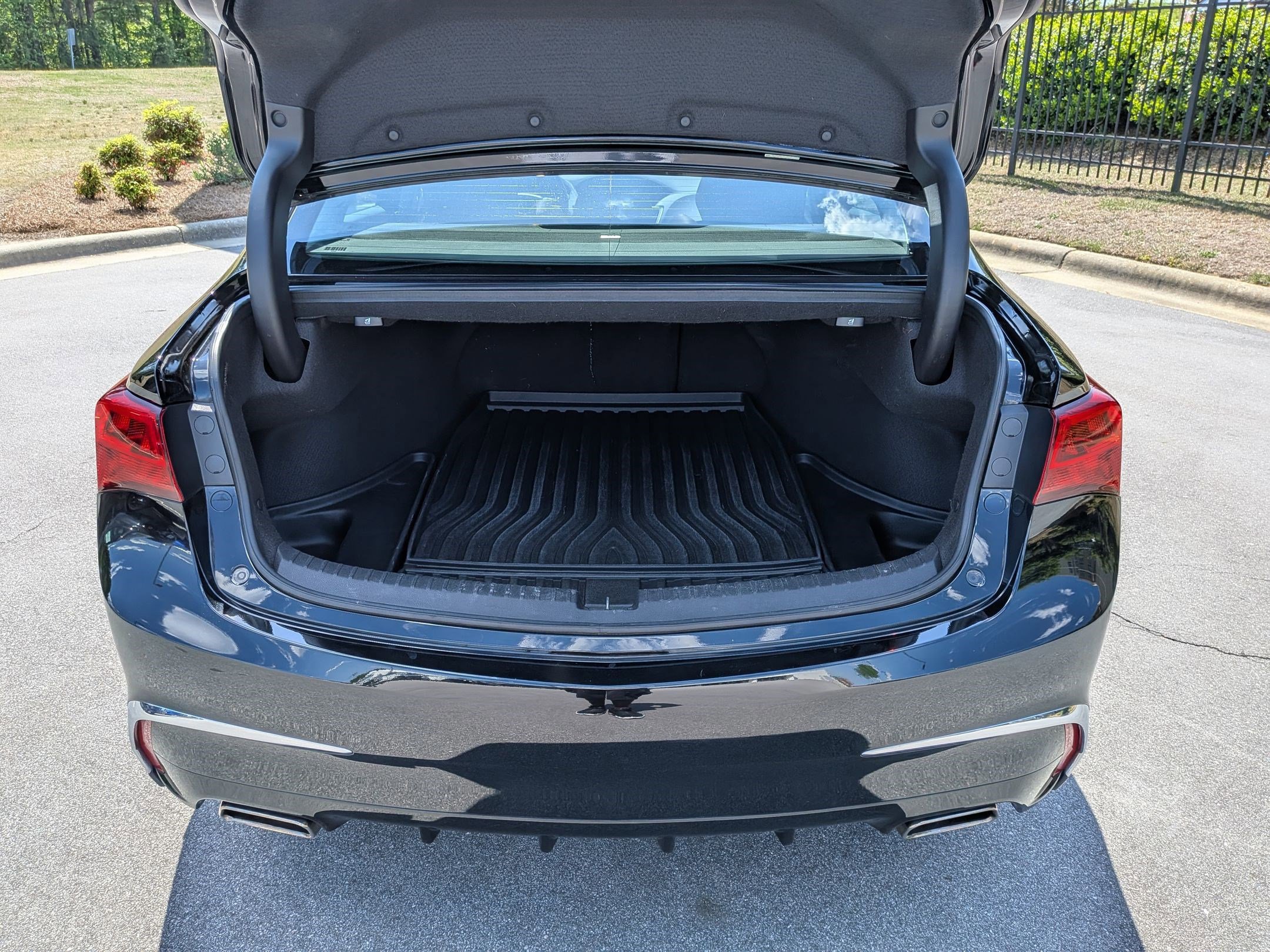 Used 2018 Acura TLX V6 w/ Technology Package image 33