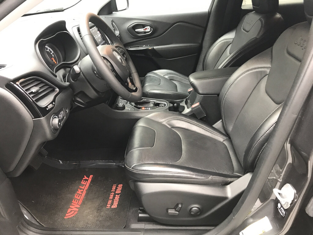 Used 2023 Jeep Cherokee Altitude Lux image 4