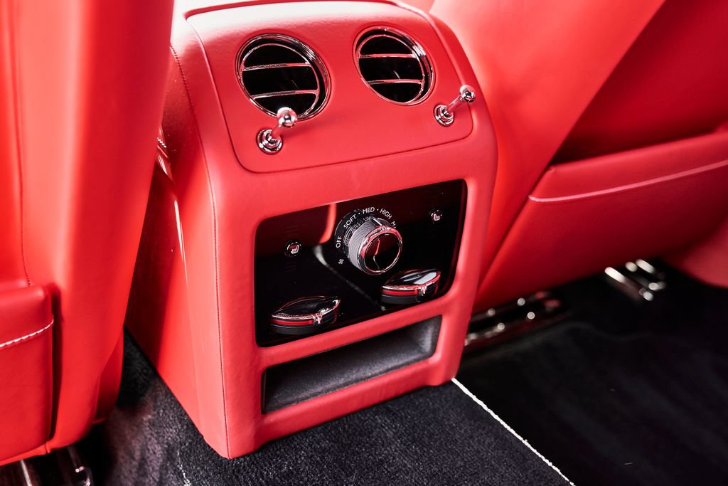 Used 2024 Rolls-Royce Ghost AWD/4WD image 51