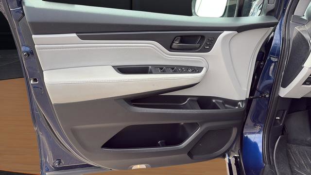 Used 2019 Honda Odyssey Touring image 16