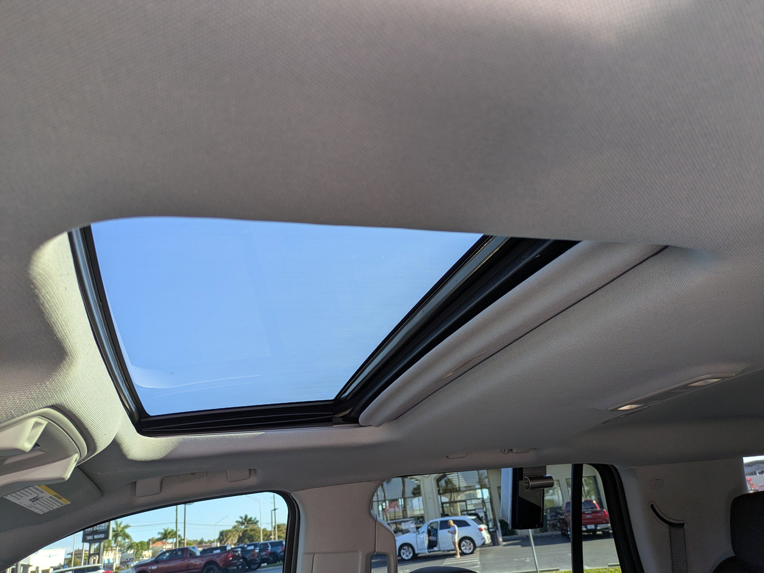 Used 2019 Cadillac Escalade Luxury image 20