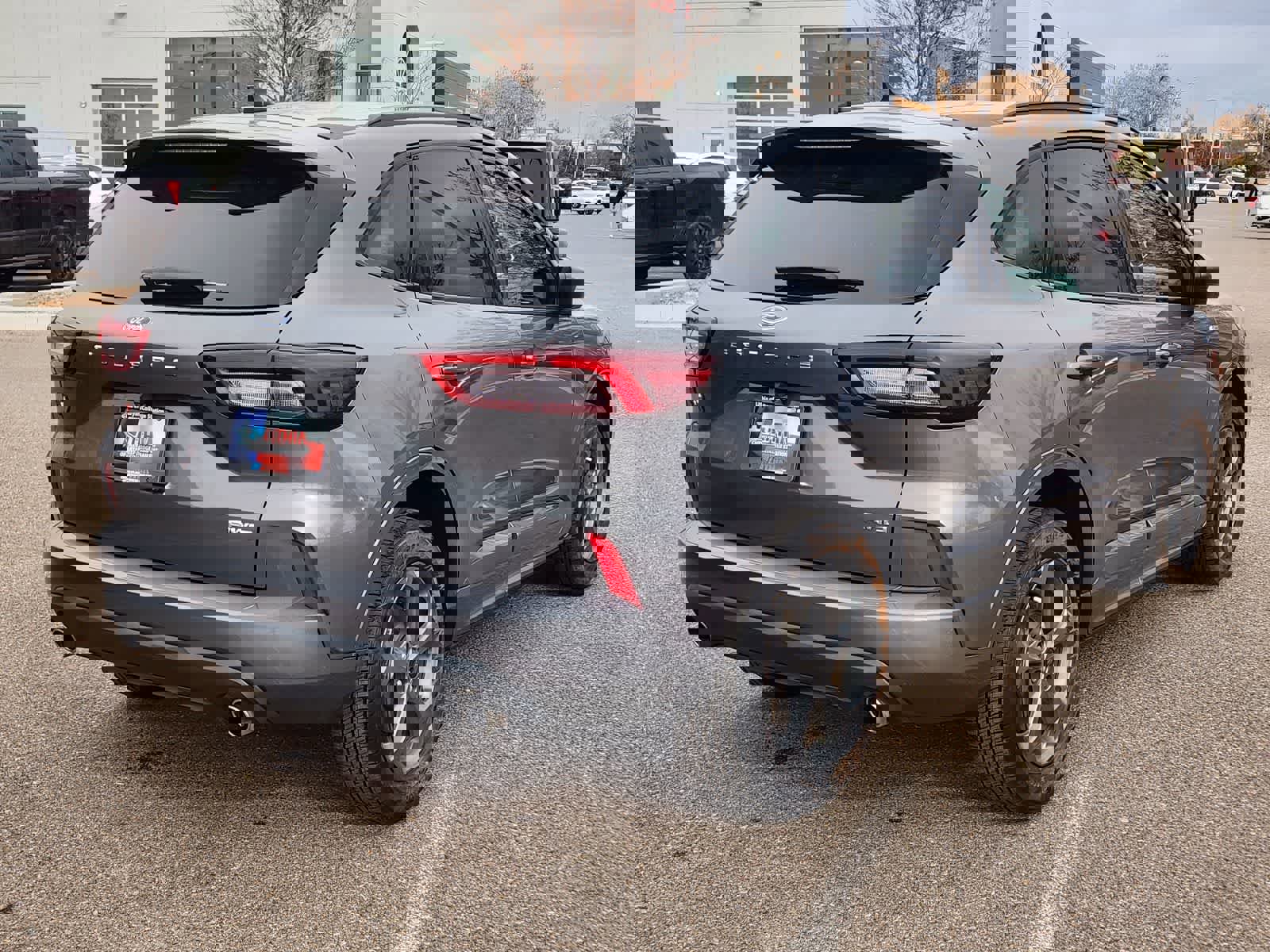 Used 2023 Ford Escape ST-Line image 8