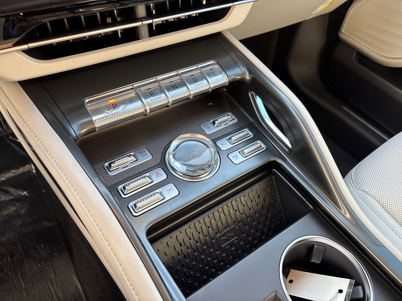 New 2026 Lincoln Nautilus Premier image 24