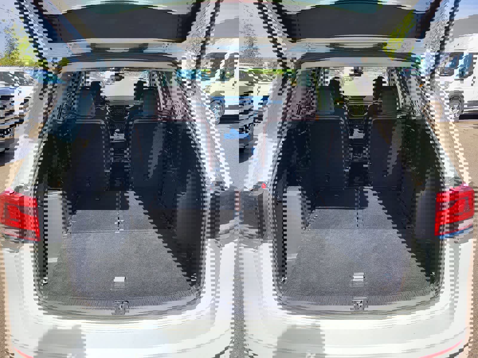 Used 2021 Volkswagen Atlas SE image 30