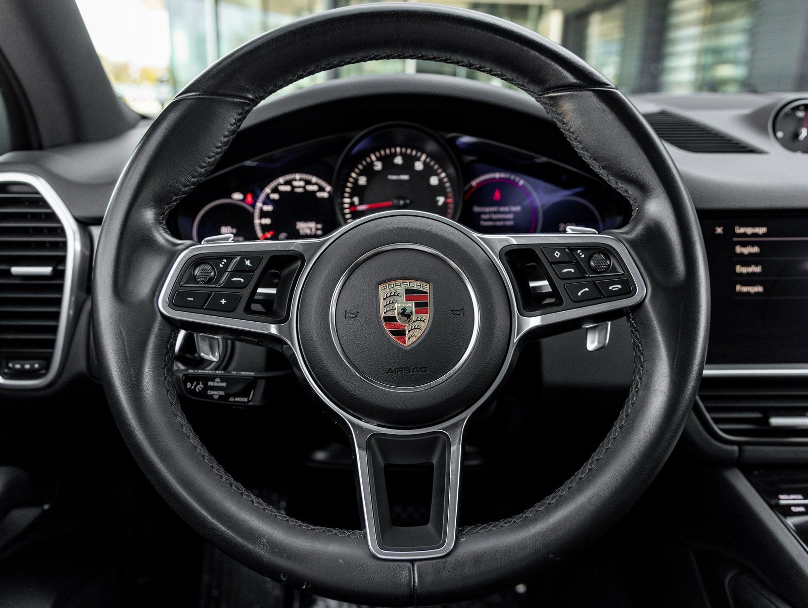 Used 2023 Porsche Cayenne image 27