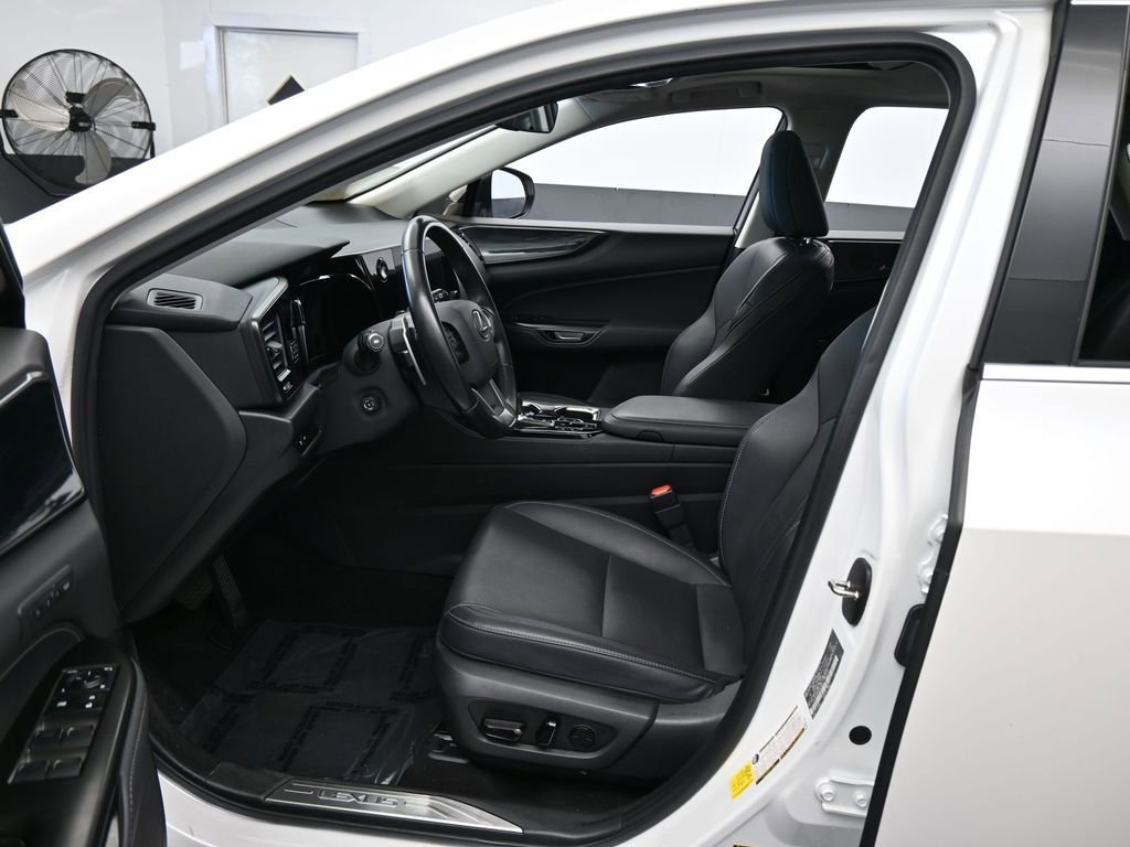 Used 2024 Lexus NX 350 AWD image 12