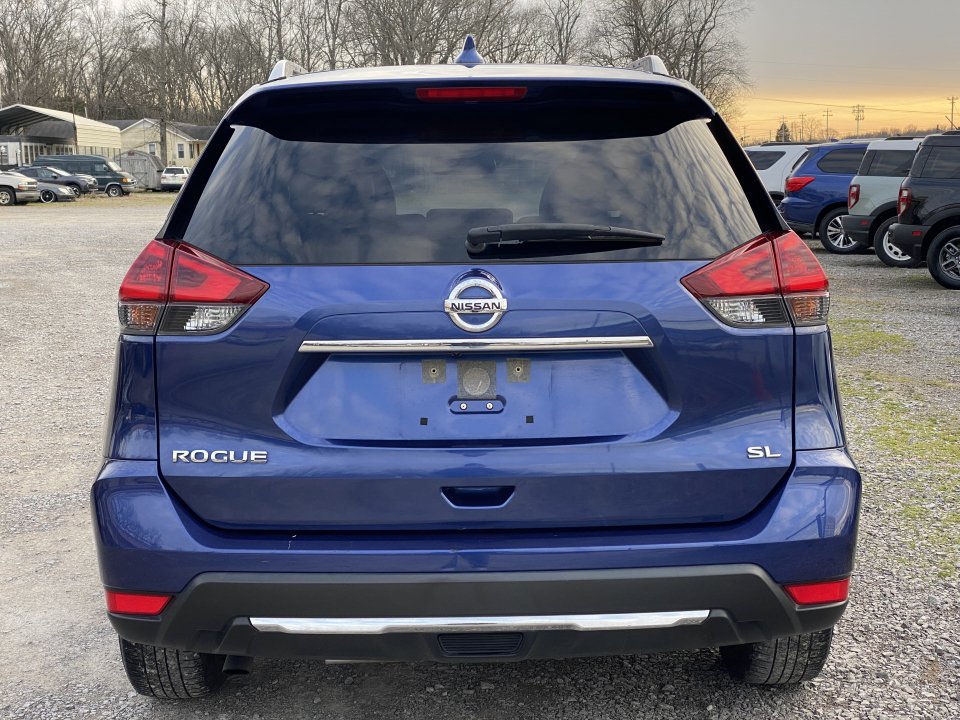 Used 2018 Nissan Rogue SL FWD image 6