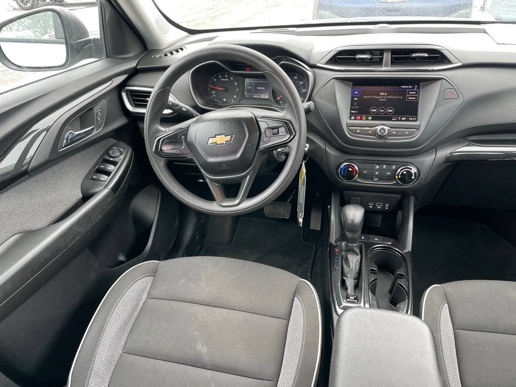 Used 2023 Chevrolet TrailBlazer LS FWD image 8
