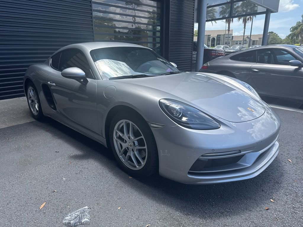 Used 2019 Porsche 718 Cayman RWD image 4