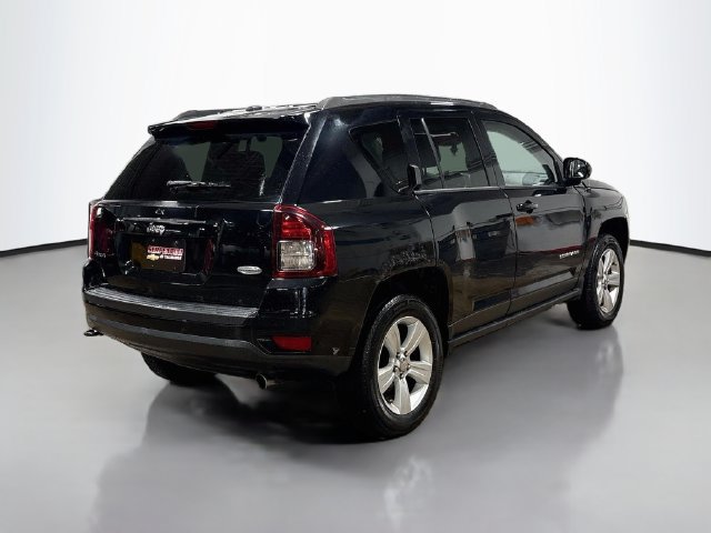 Used 2015 Jeep Compass Latitude AWD/4WD image 7