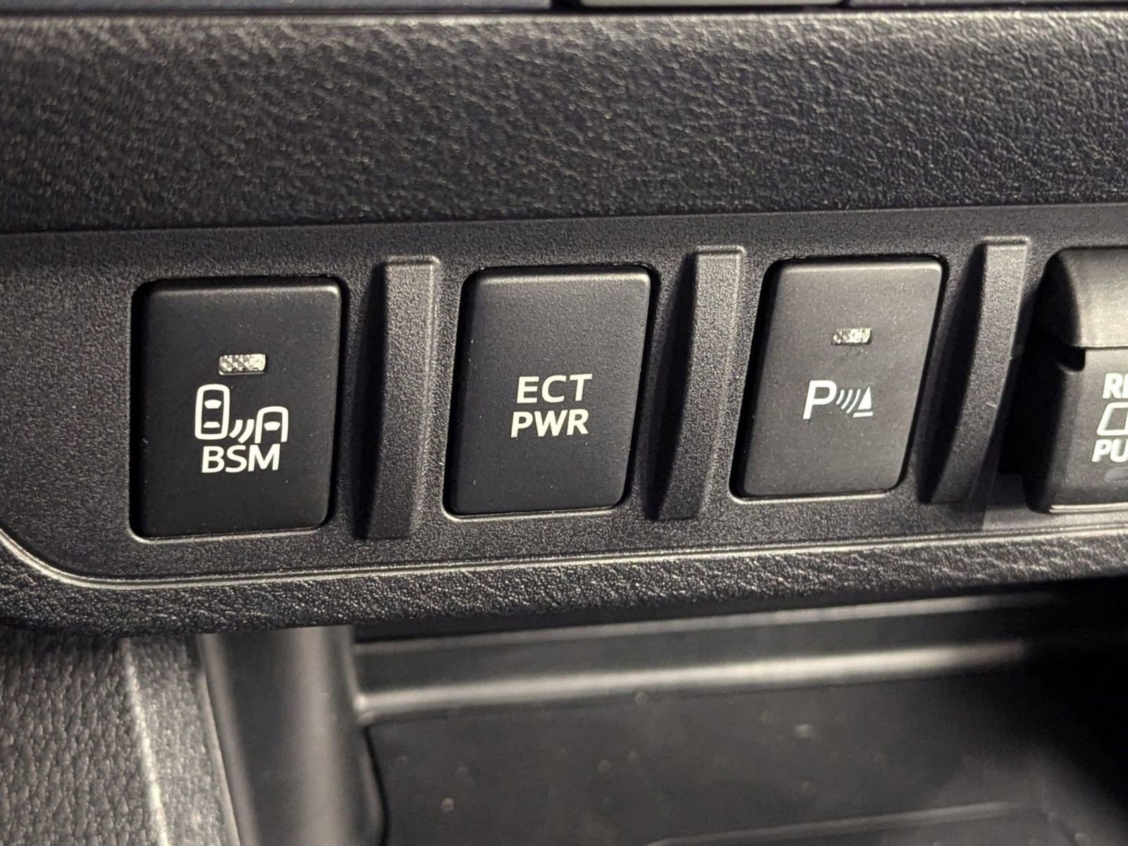 Used 2023 Toyota Tacoma TRD Off-Road image 28