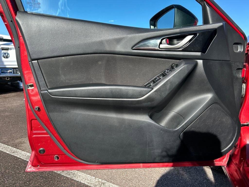 Used 2016 MAZDA MAZDA3 i Sport w/ Preferred Equipment Package image 12