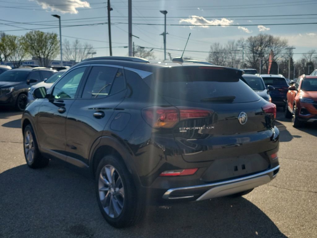 Used 2023 Buick Encore GX Essence w/ Experience Buick Package image 3