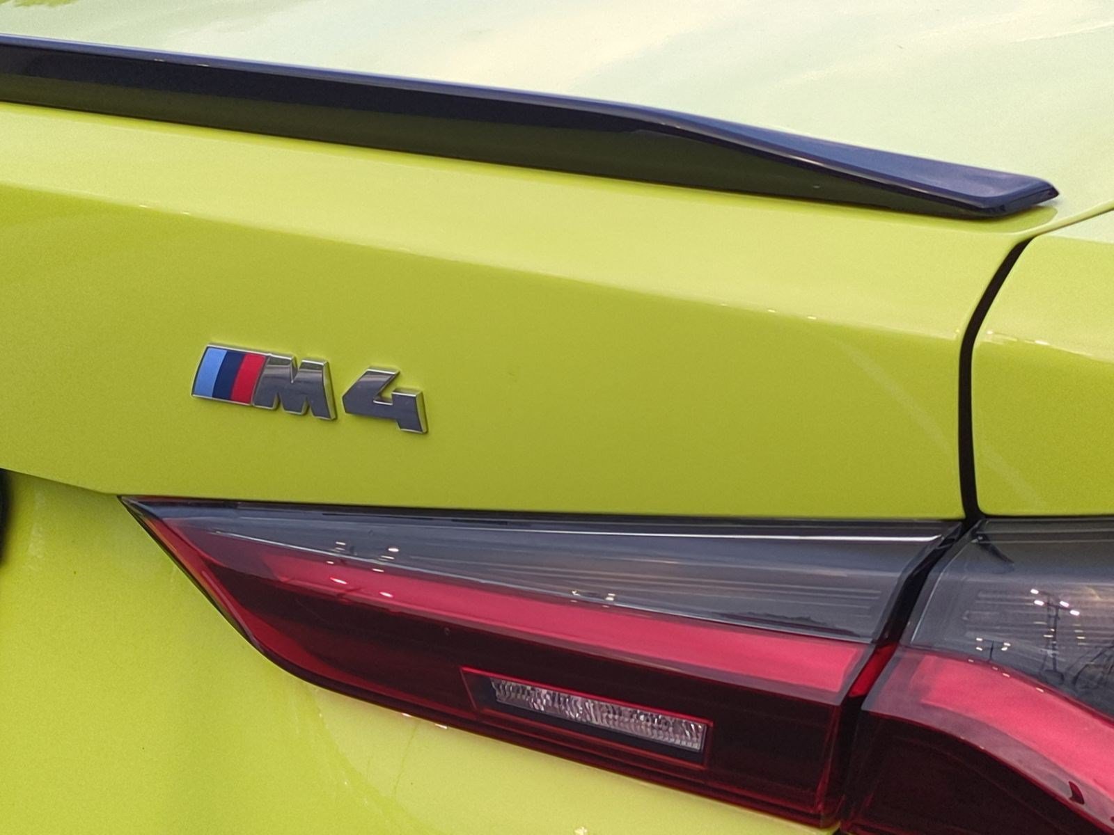 Used 2022 BMW M4 Coupe w/ Executive Package RWD image 10