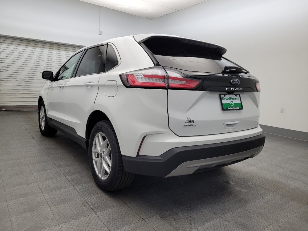 Used 2023 Ford Edge SEL image 5