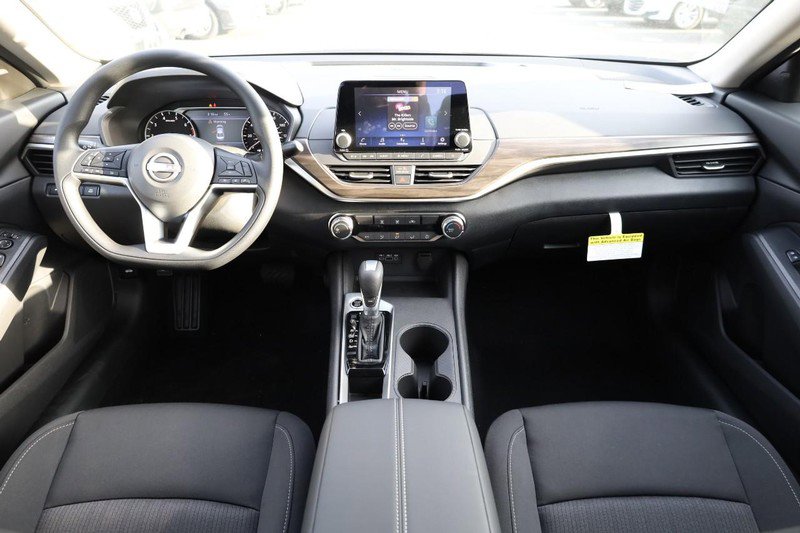 New 2025 Nissan Altima 2.5 SV image 21