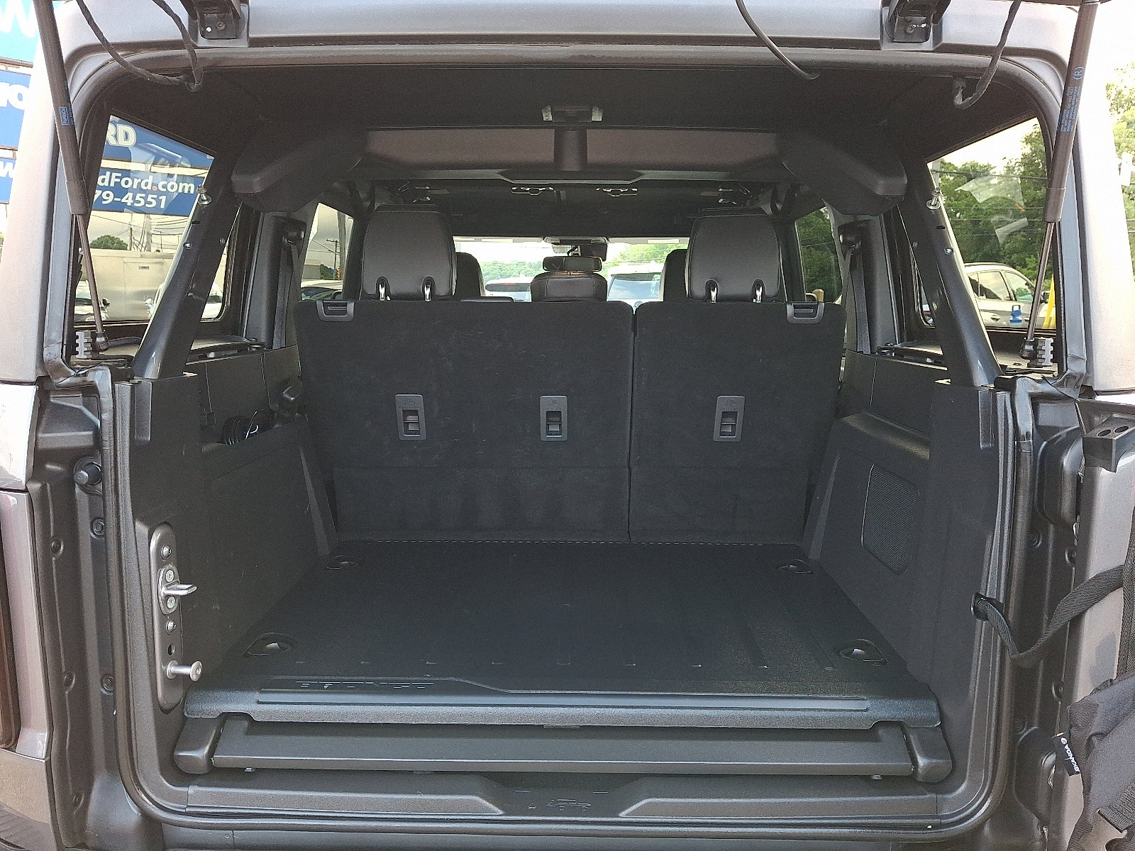 Used 2024 Ford Bronco Everglades AWD/4WD image 28
