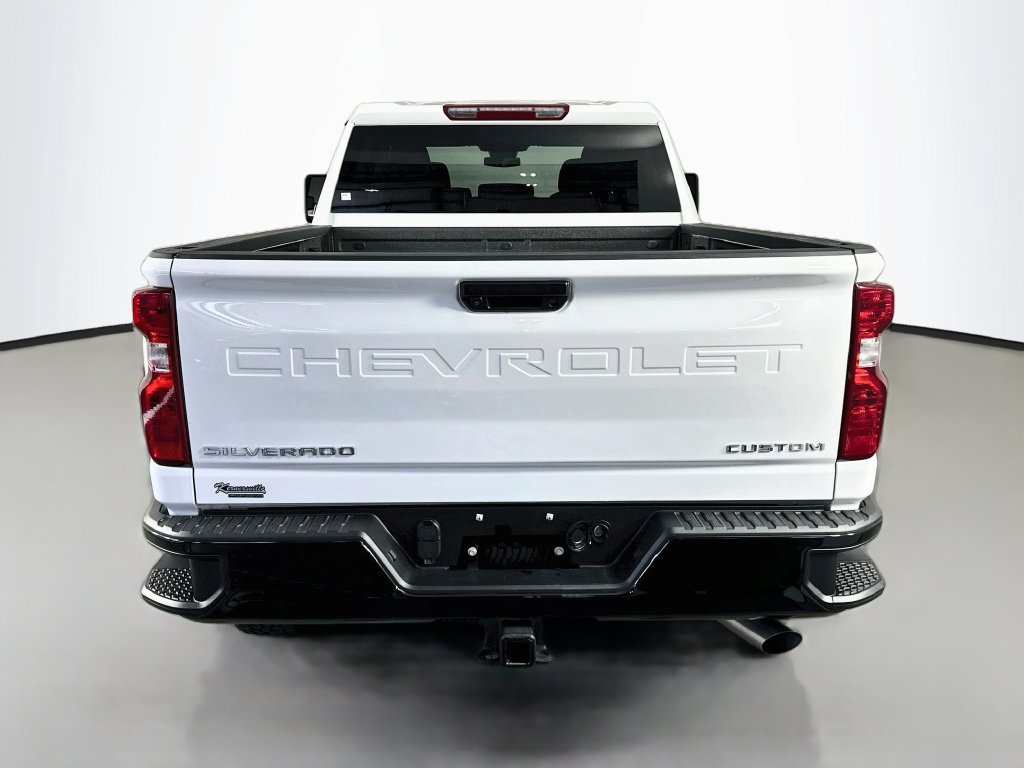 Used 2026 Chevrolet Silverado 2500 Custom AWD/4WD image 6