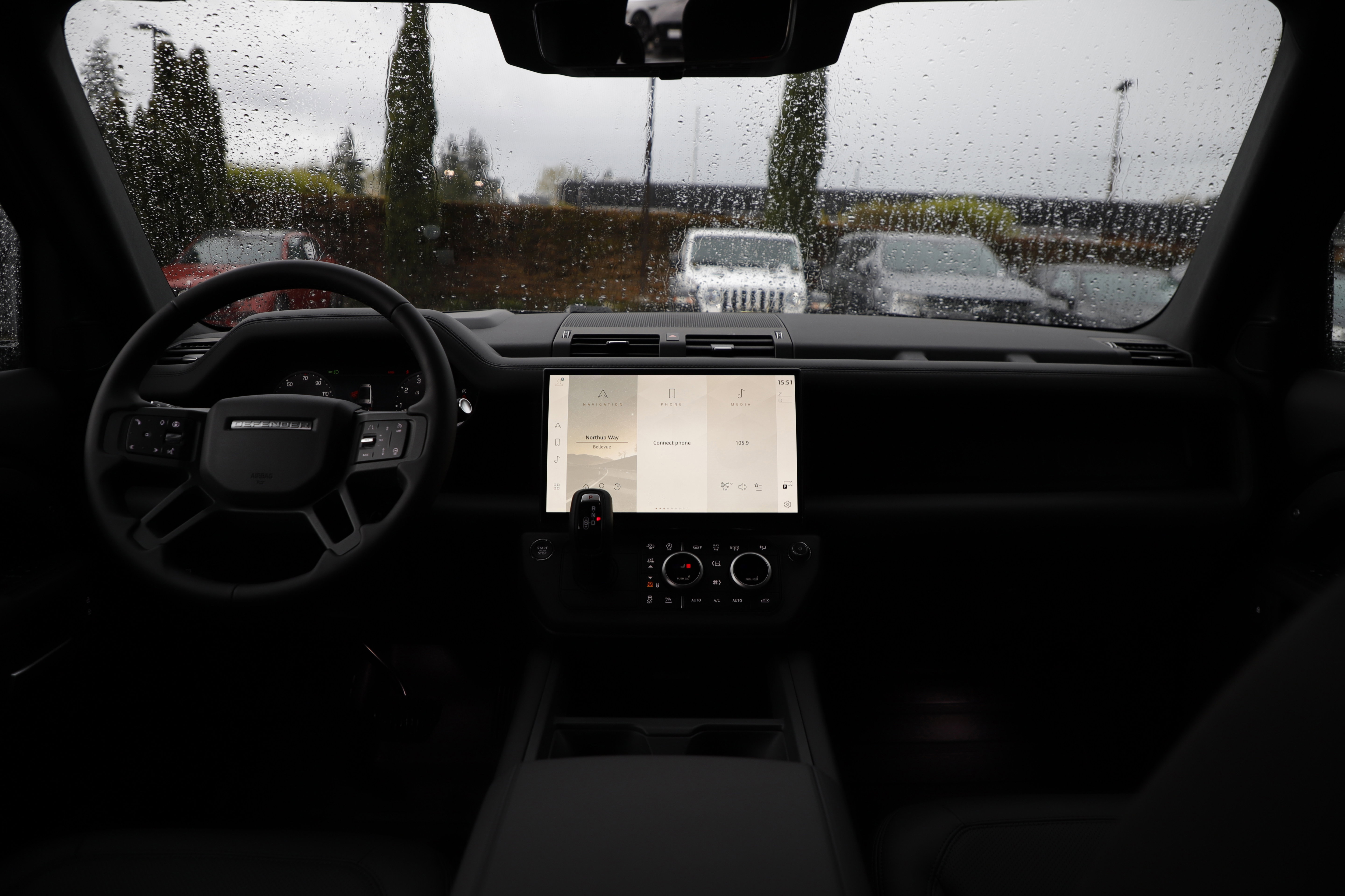 New 2026 Land Rover Defender 130 X-Dynamic SE AWD/4WD image 14