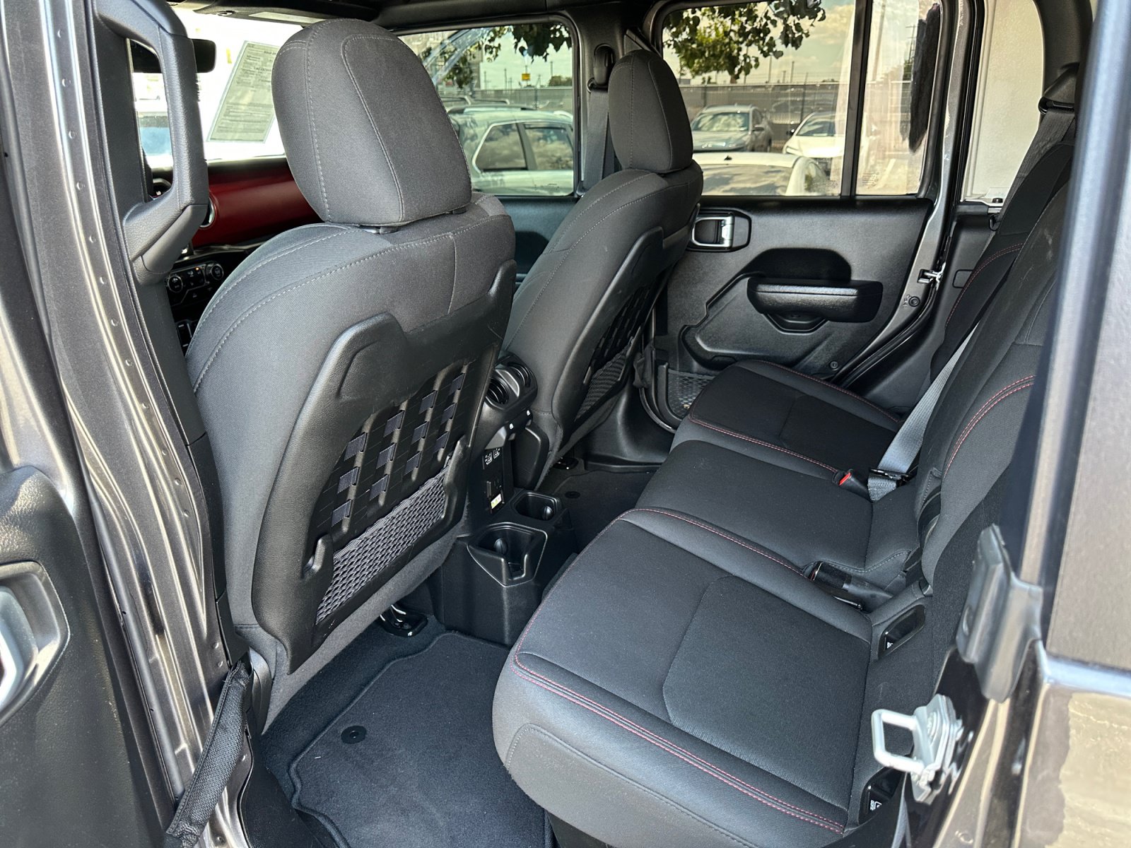 Used 2022 Jeep Gladiator Rubicon w/ Cold Weather Group AWD/4WD image 23