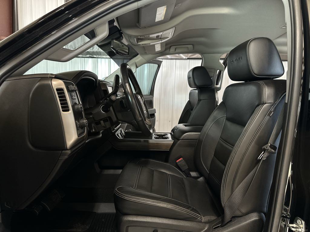 Used 2017 GMC Sierra 2500 Denali w/ Duramax Plus Package image 33