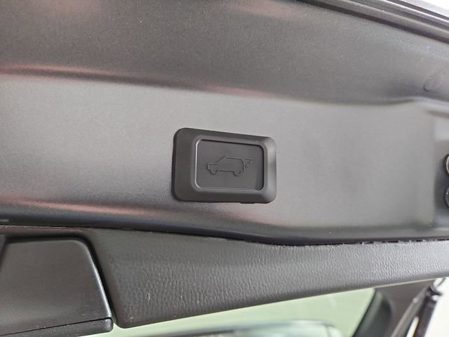 New 2025 Toyota RAV4 XLE image 35