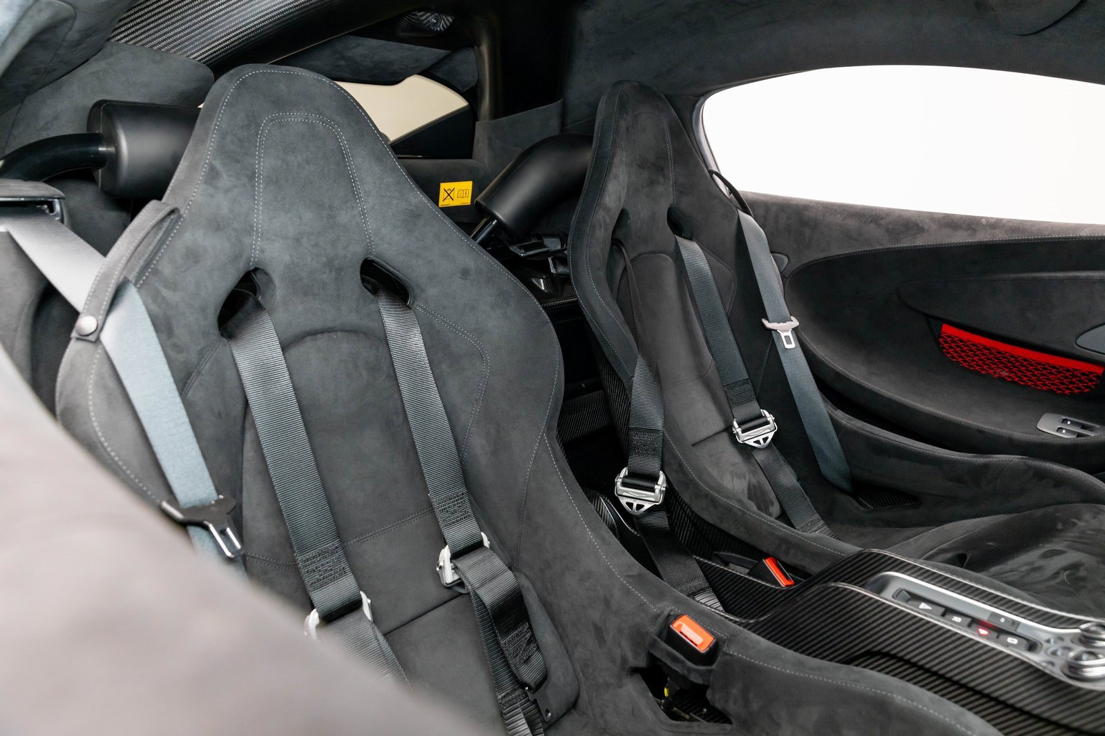 Used 2020 McLaren 620R RWD image 12