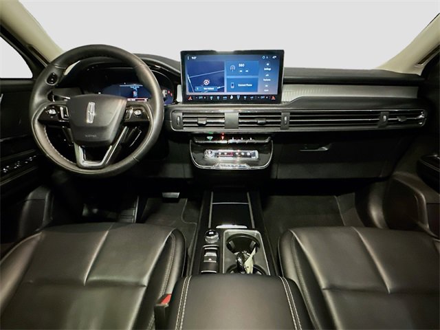 Used 2023 Lincoln Corsair AWD w/ Equipment Group 101A image 9