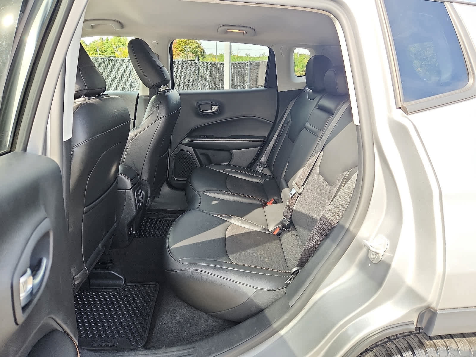 Used 2019 Jeep Compass Latitude w/ Popular Equipment Group image 11