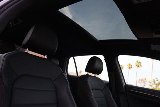 Used 2020 Volkswagen GTI SE FWD image 46