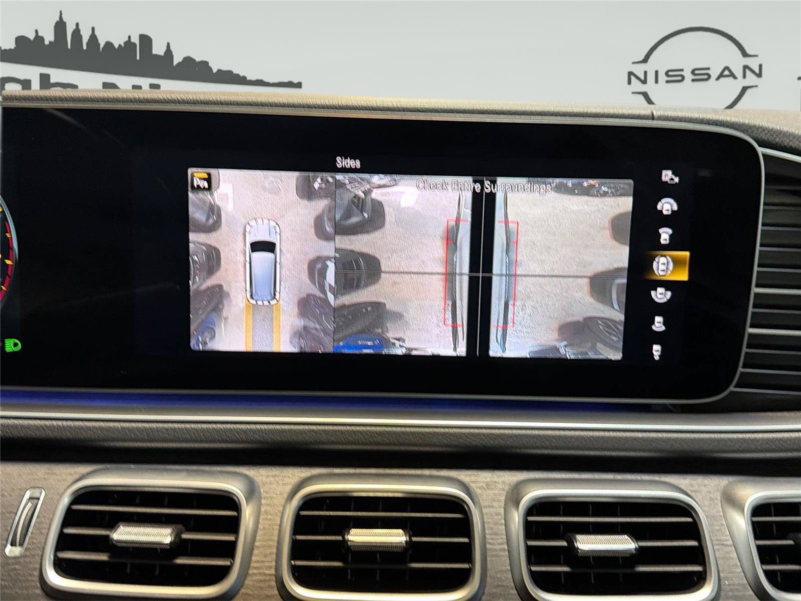 Used 2022 Mercedes-Benz GLS 450 4MATIC image 21